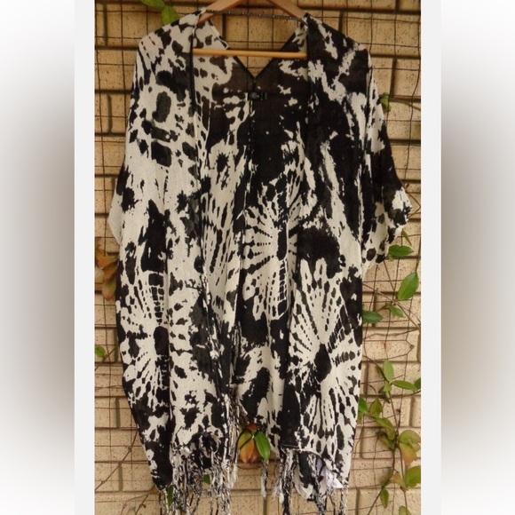 Volcom Stone Row Collection Black and Cream Tie-Dye Swim Coverup OS - Picture 1 of 4